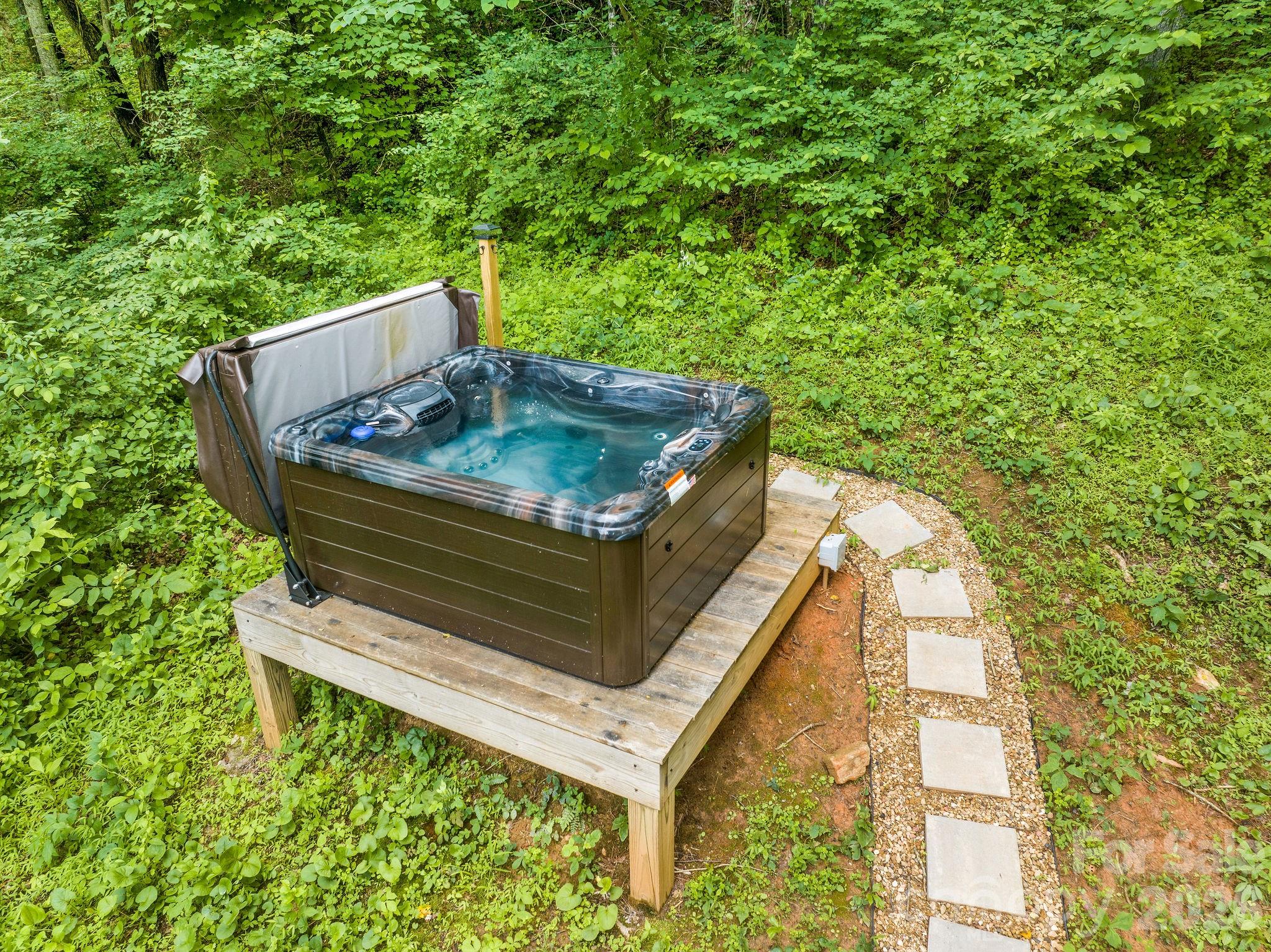 2504 Upper Paw Paw Road Property Photo 11