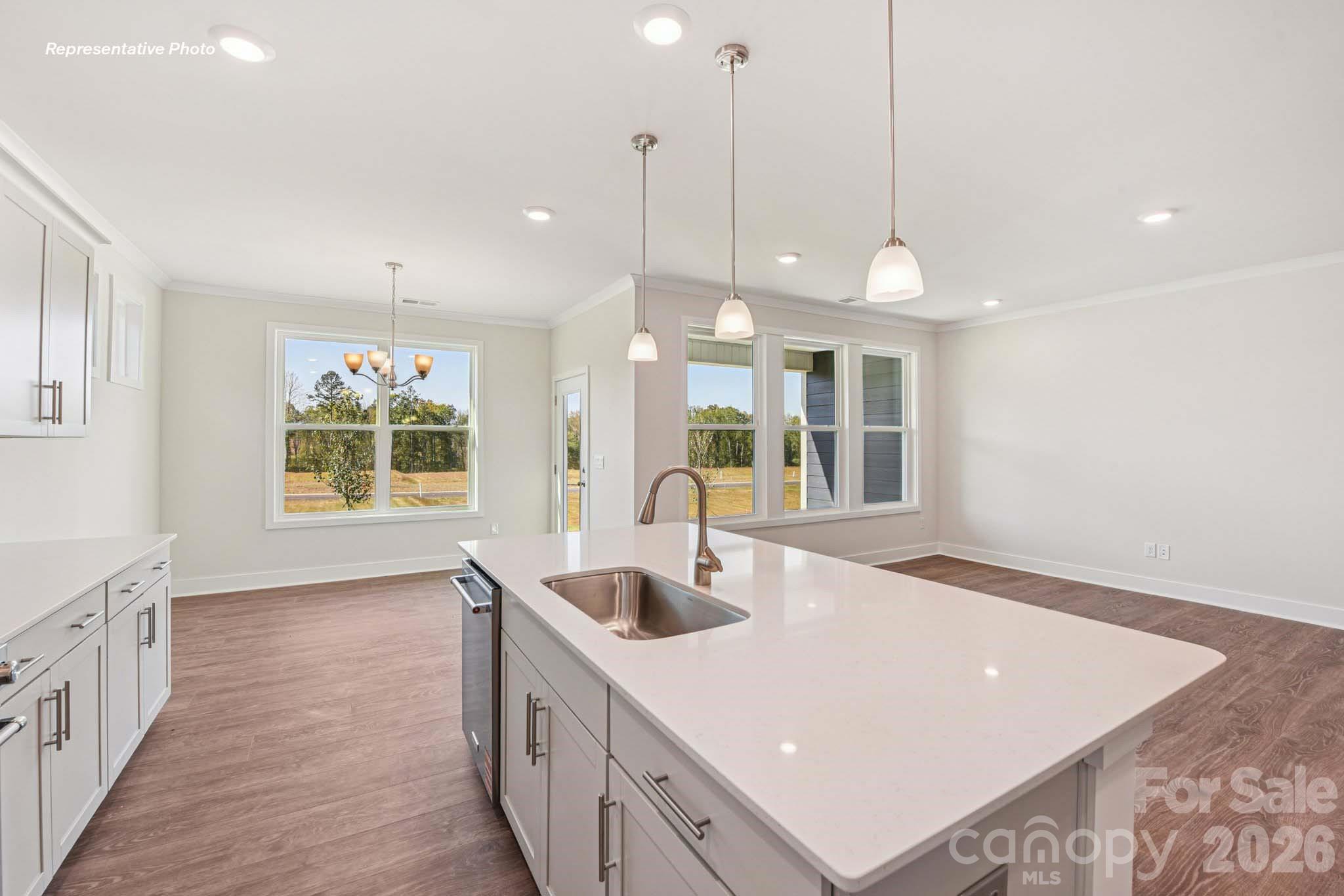 3265 Oberon Street Property Photo 8