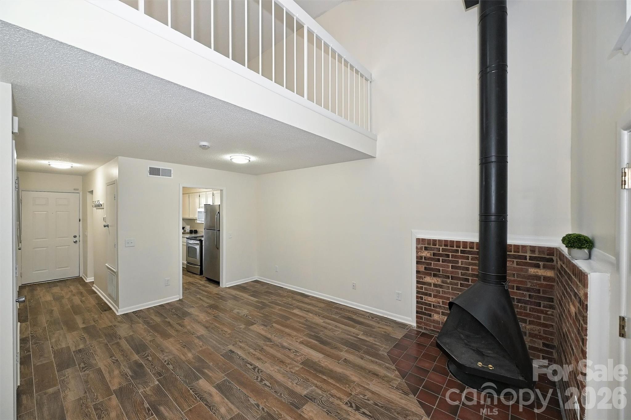 3131 Heathstead Place Property Photo 9