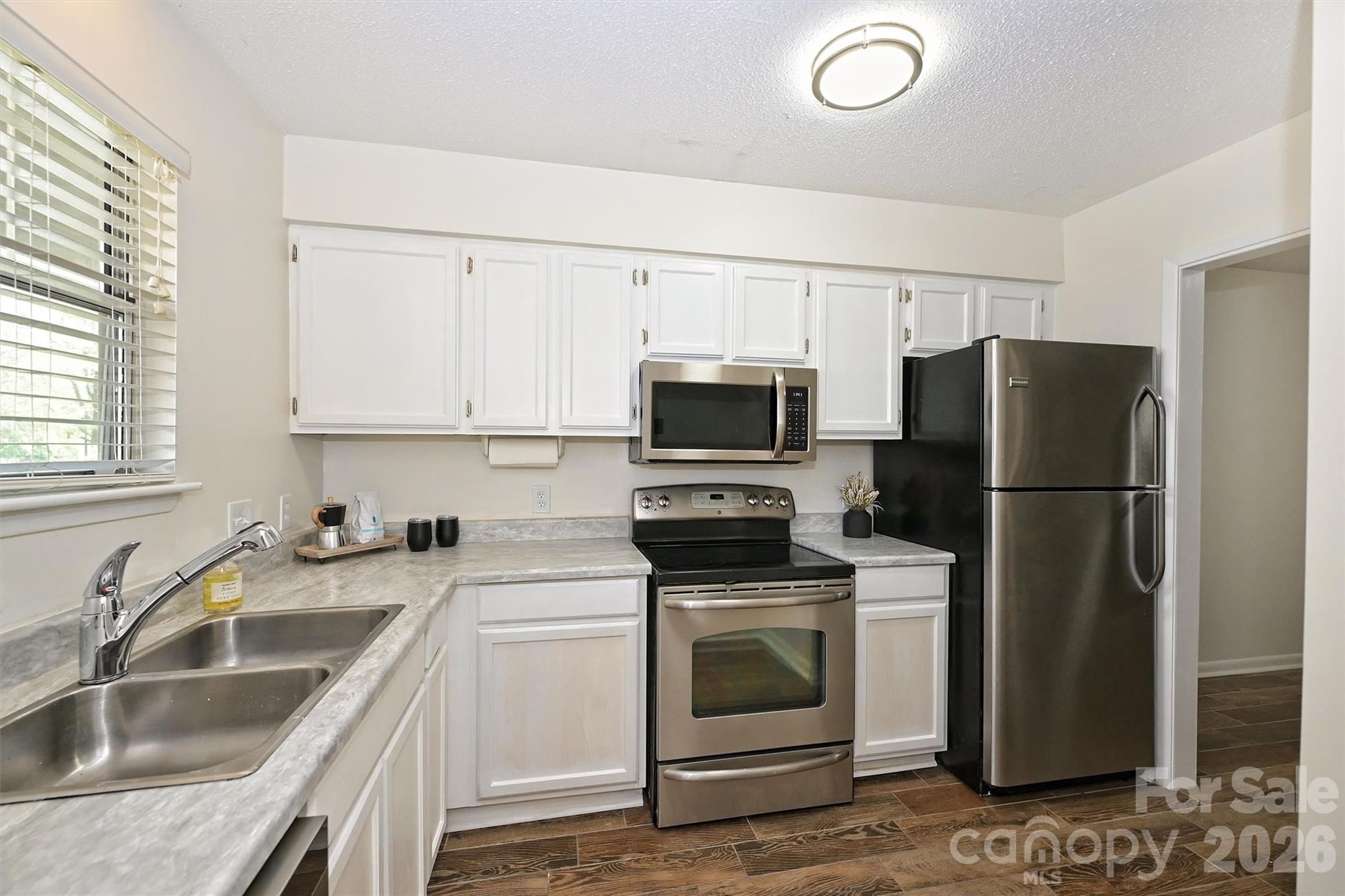 3131 Heathstead Place Property Photo 17
