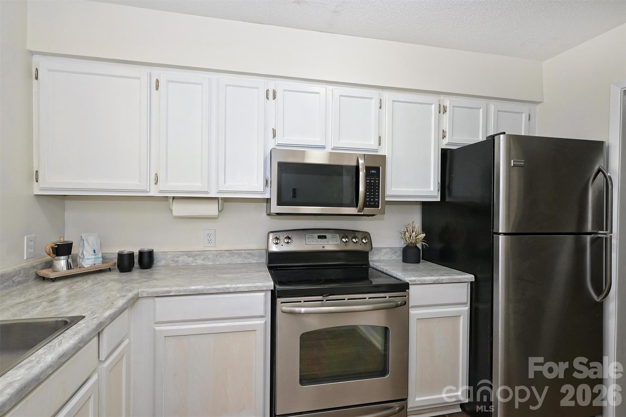 3131 Heathstead Place Property Photo 18
