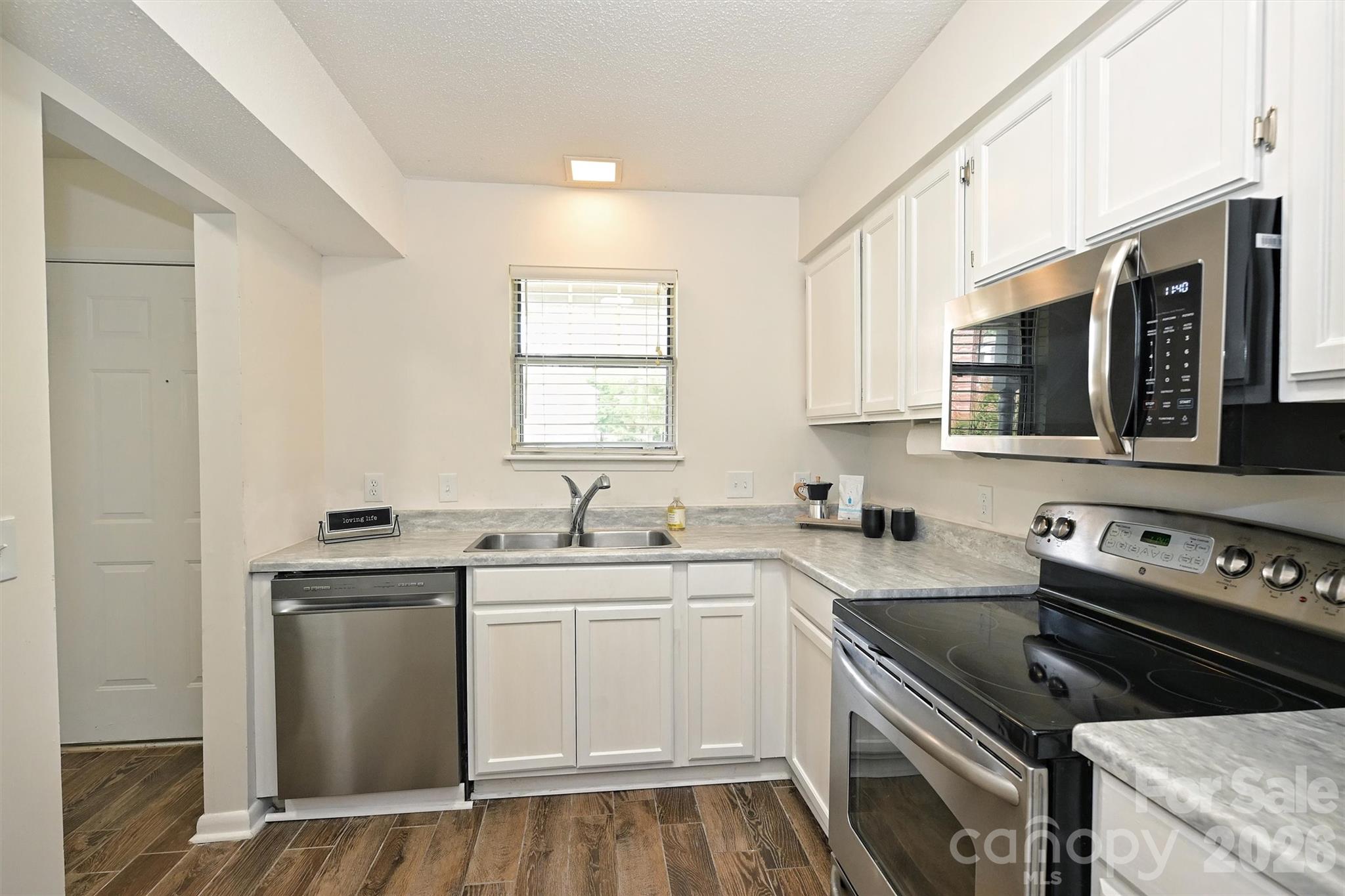 3131 Heathstead Place Property Photo 19