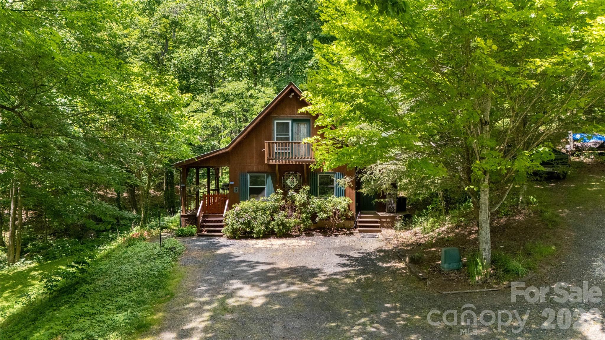 8 Westward Way Property Photo 1