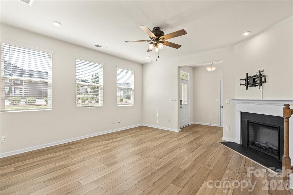 4529 Iron Oak Lane Property Photo 6
