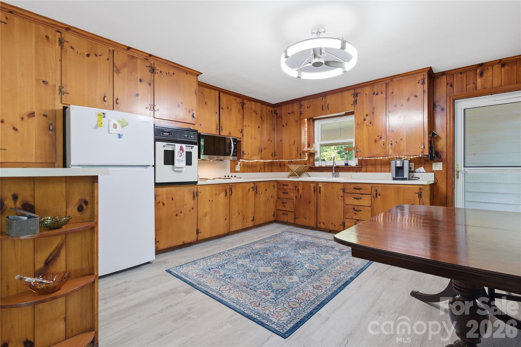 4411 Us 221 Highway Property Photo 4