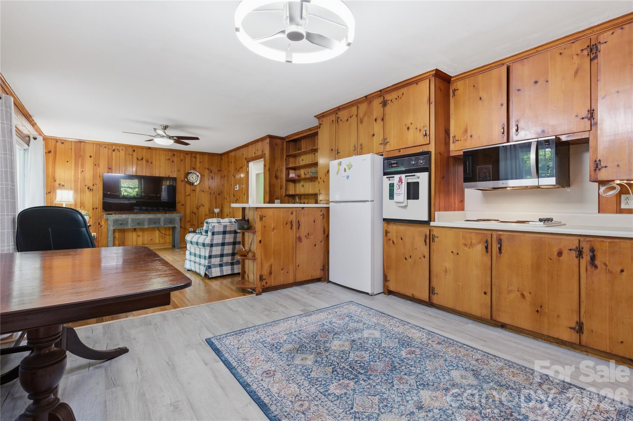 4411 Us 221 Highway Property Photo 6