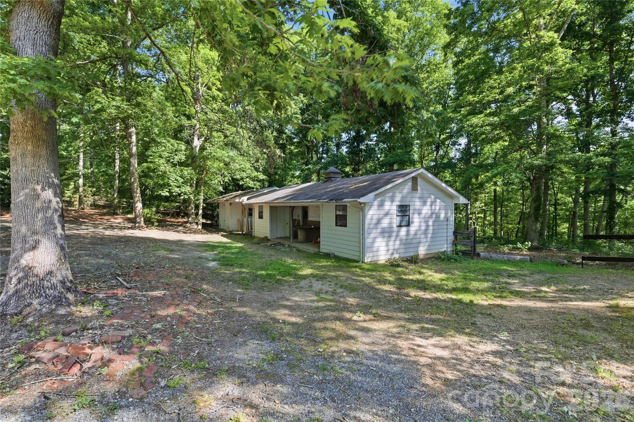 4411 Us 221 Highway Property Photo 30
