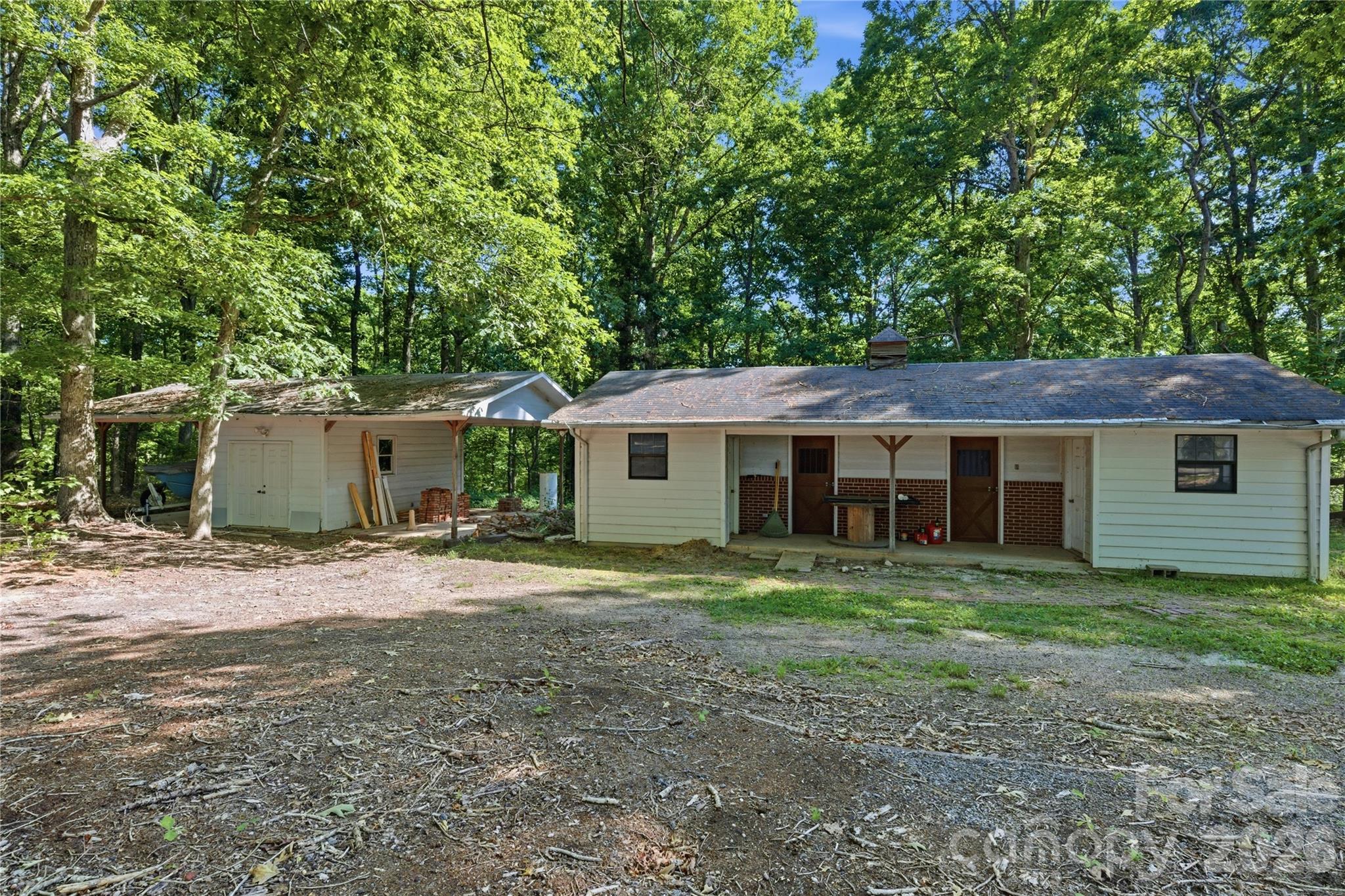 4411 Us 221 Highway Property Photo 31