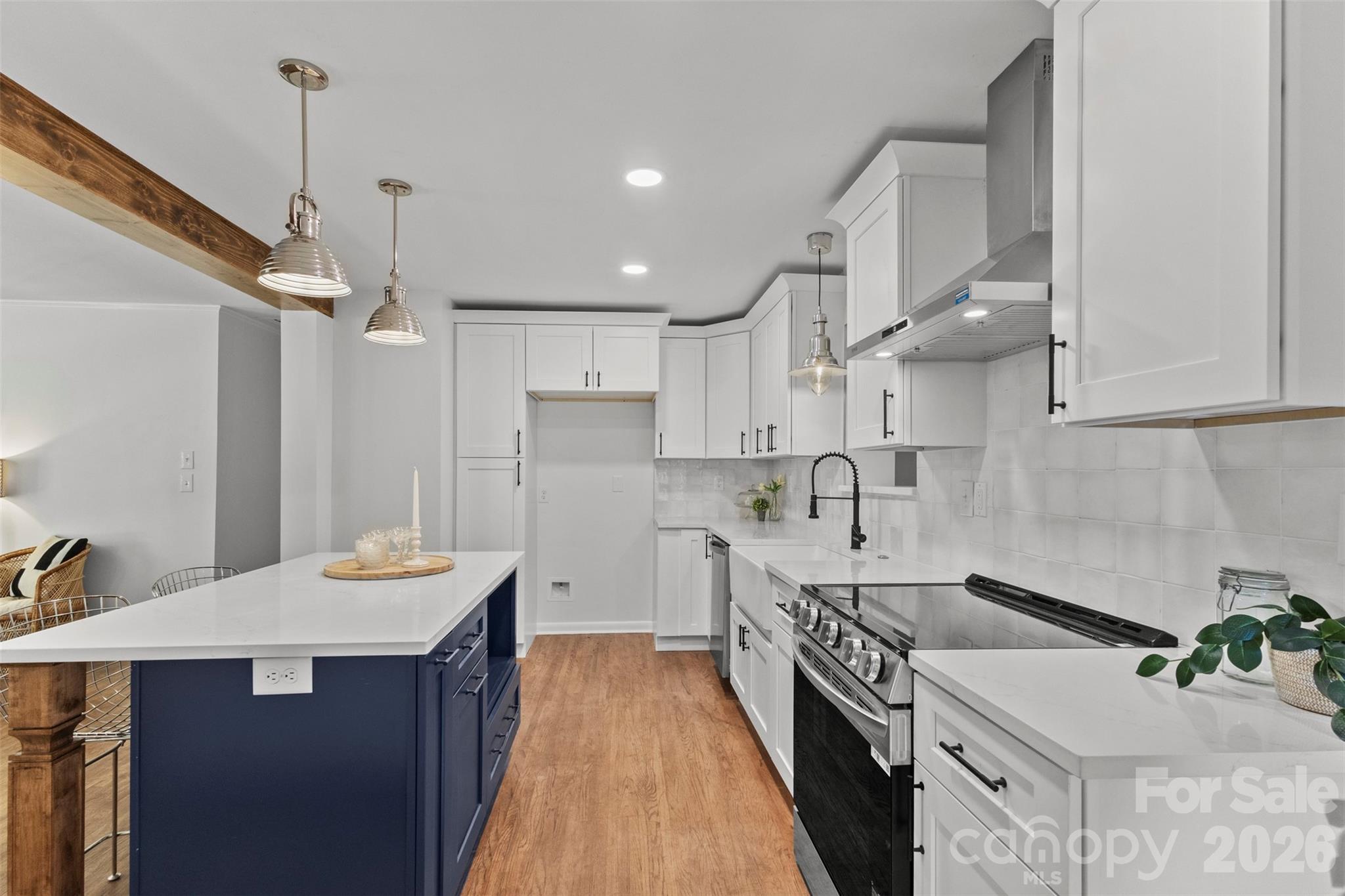 3840 Colebrook Road Property Photo 4