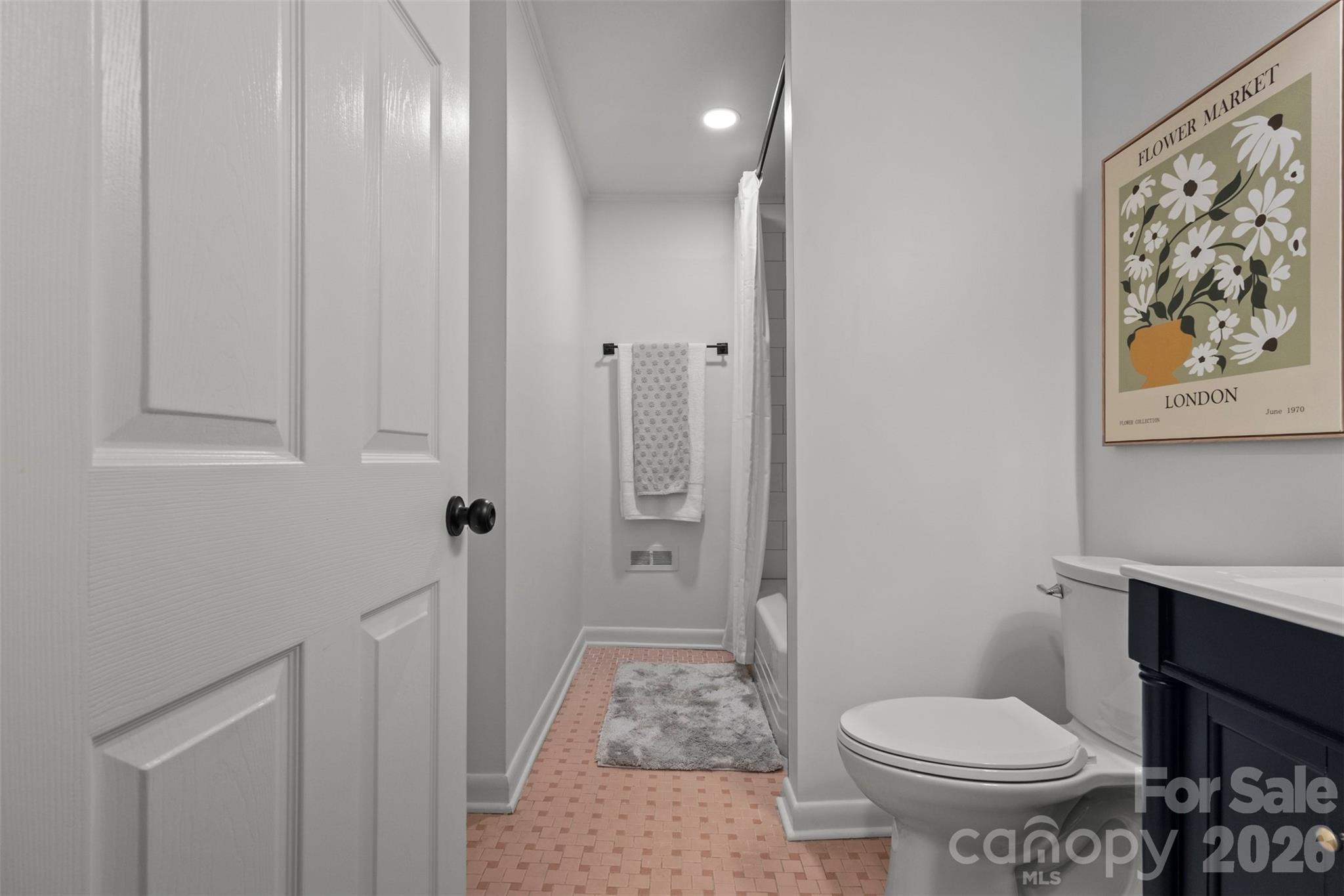 3840 Colebrook Road Property Photo 8