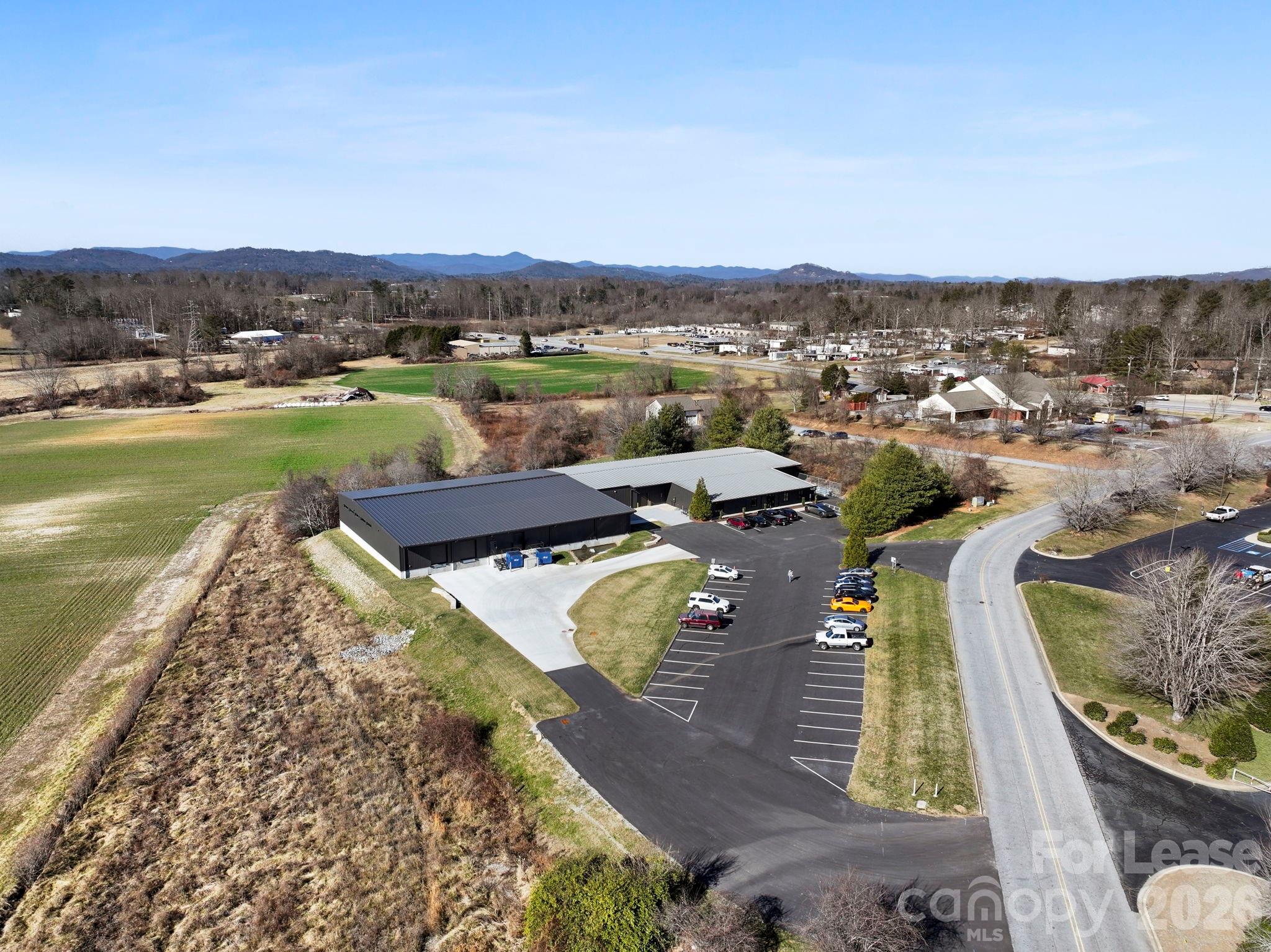 110 Commercial Boulevard Property Photo 3