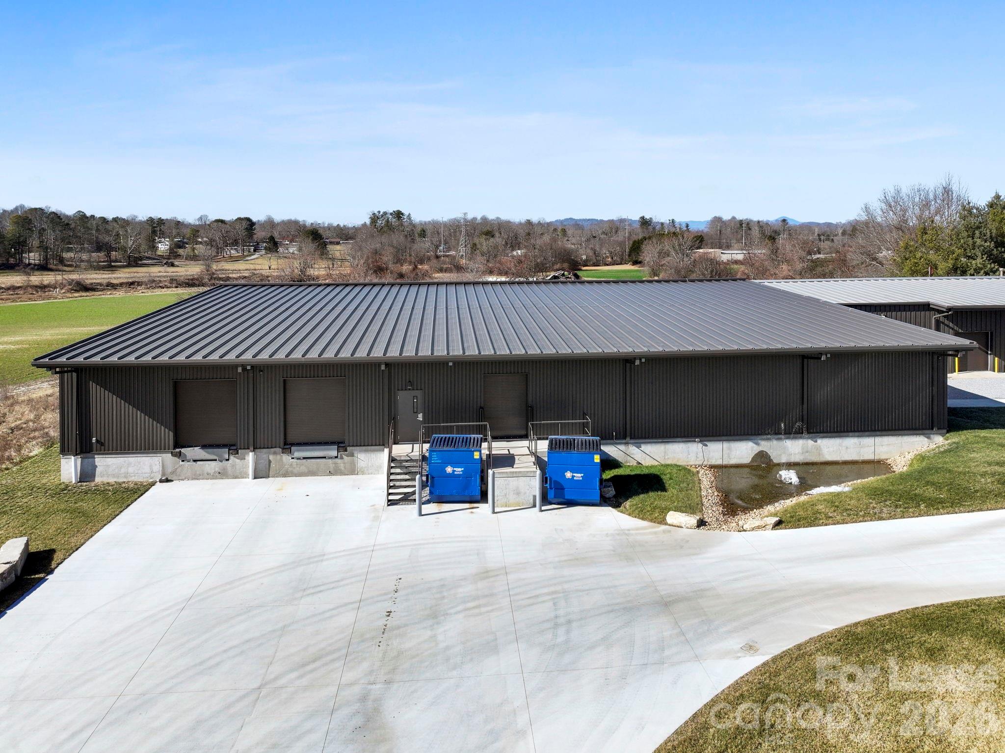 110 Commercial Boulevard Property Photo 10