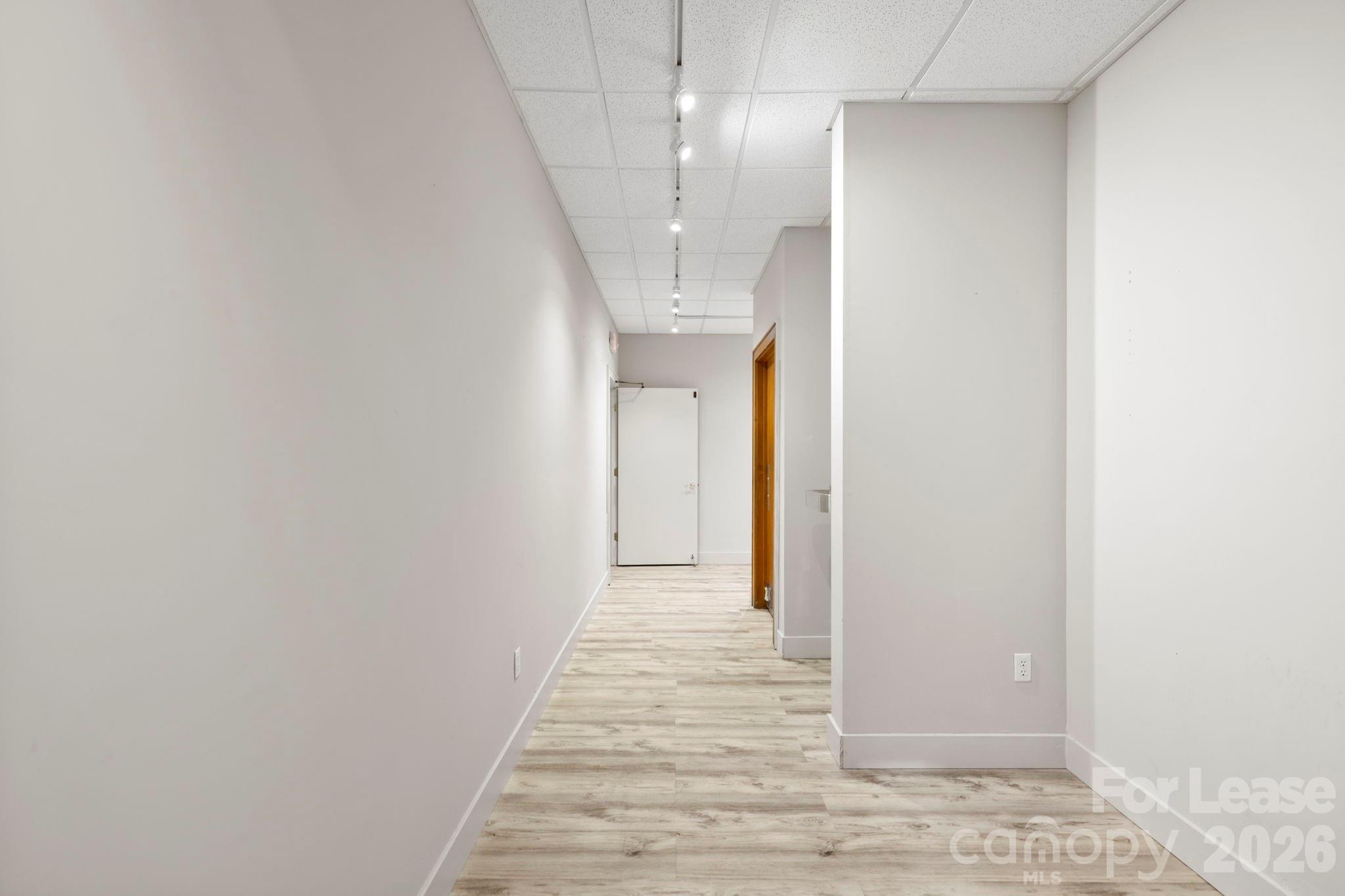 110 Commercial Boulevard Property Photo 27