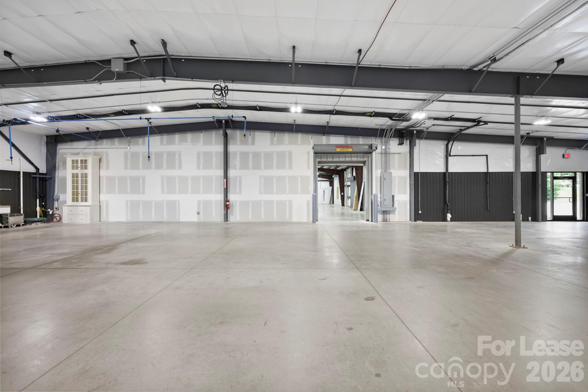 110 Commercial Boulevard Property Photo 37