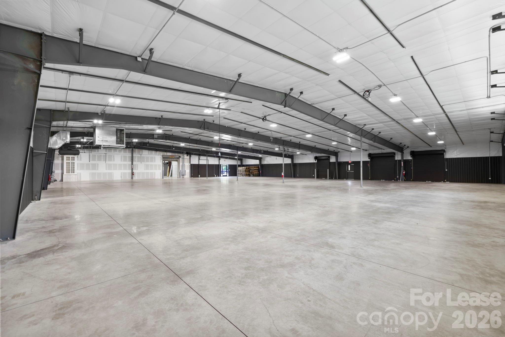 110 Commercial Boulevard Property Photo 40