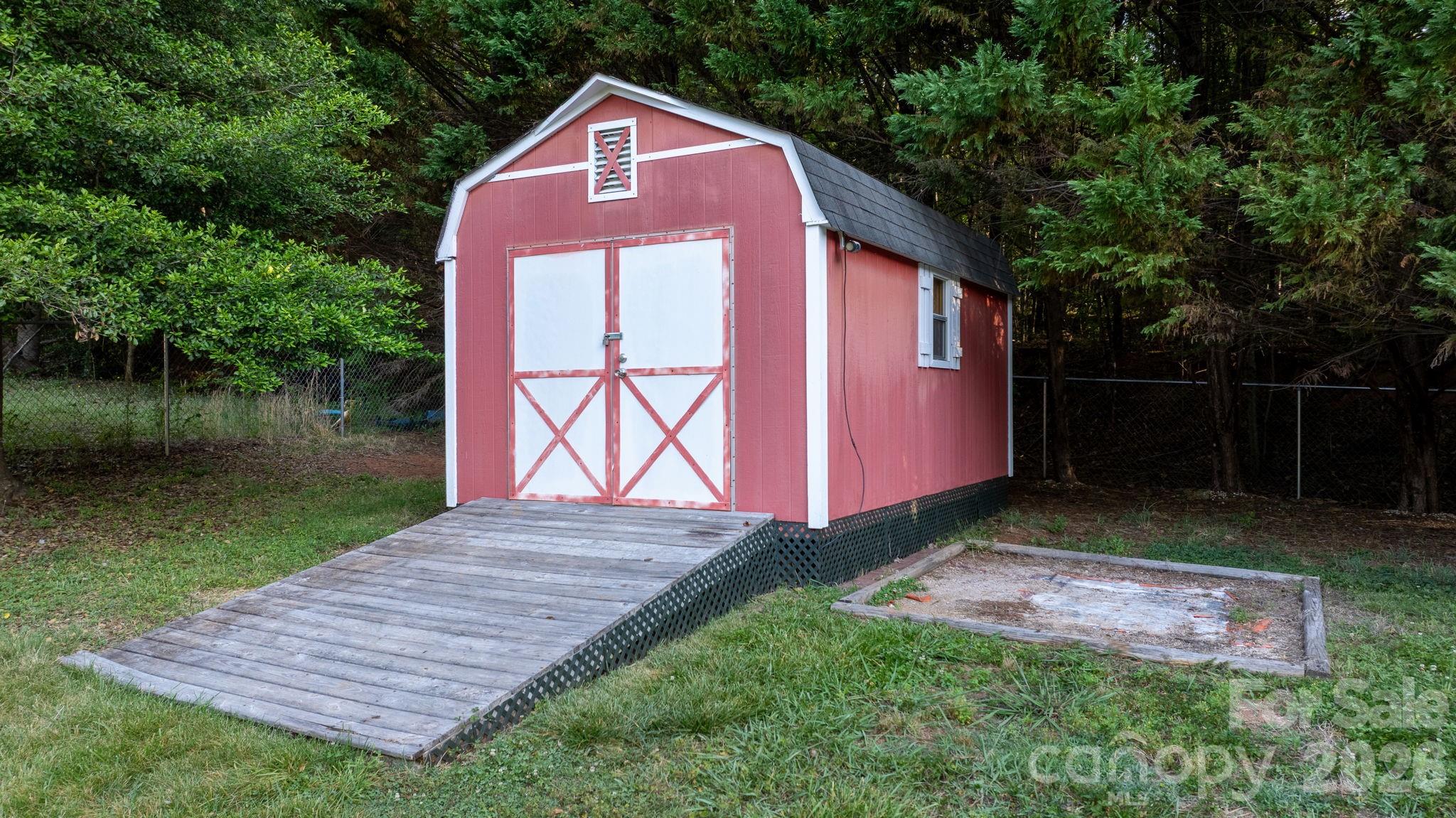 4416 Grace Church Road Property Photo 33