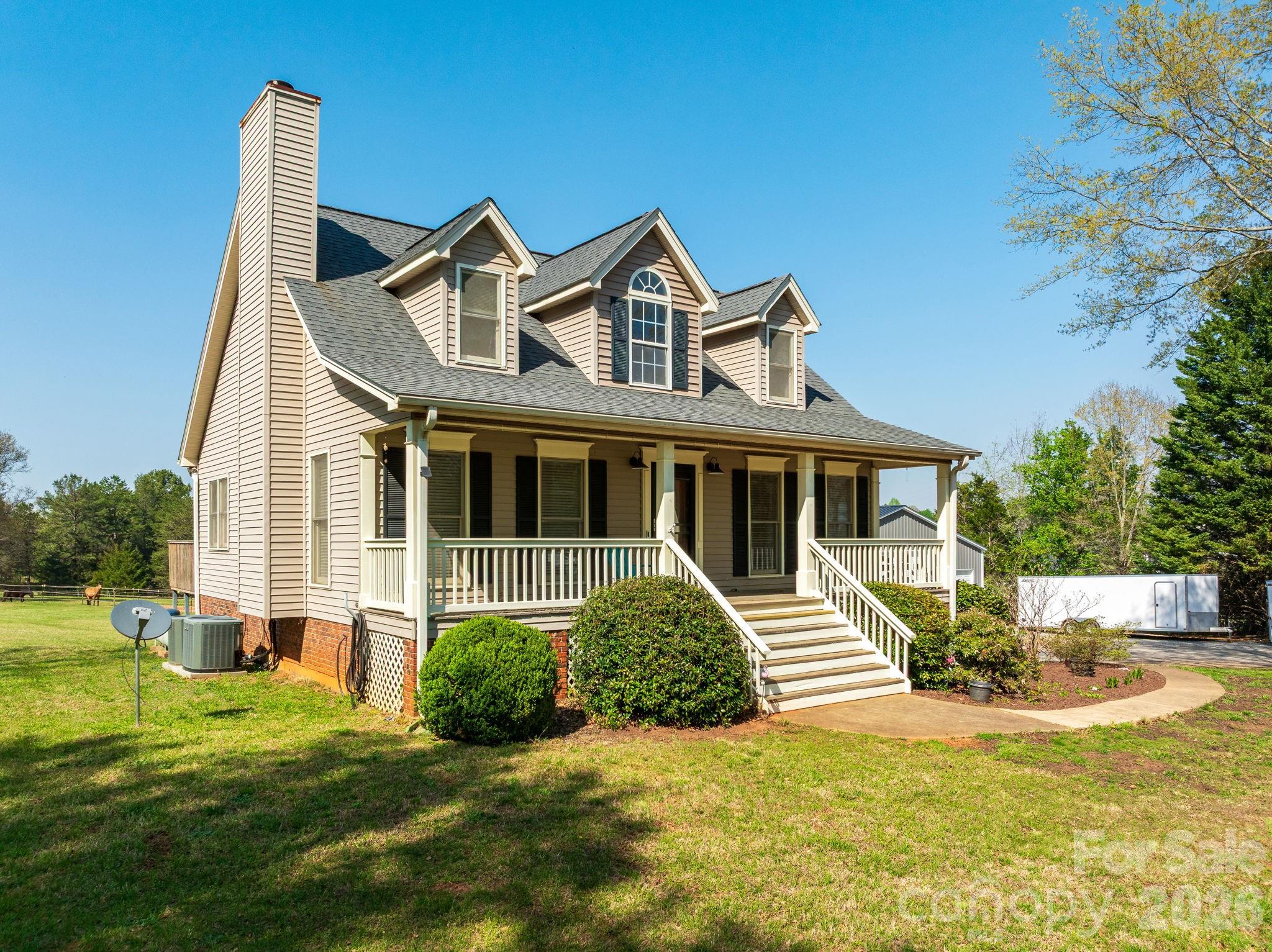 1570 Roddy Road Property Photo 2