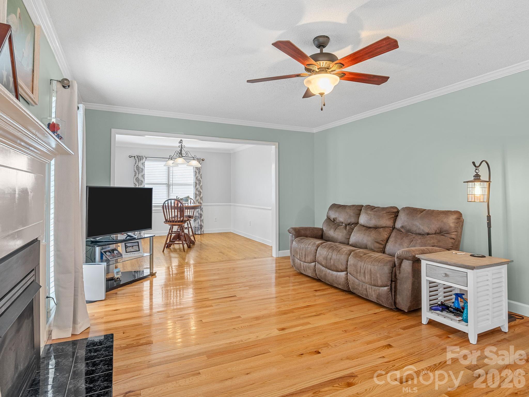 1570 Roddy Road Property Photo 6