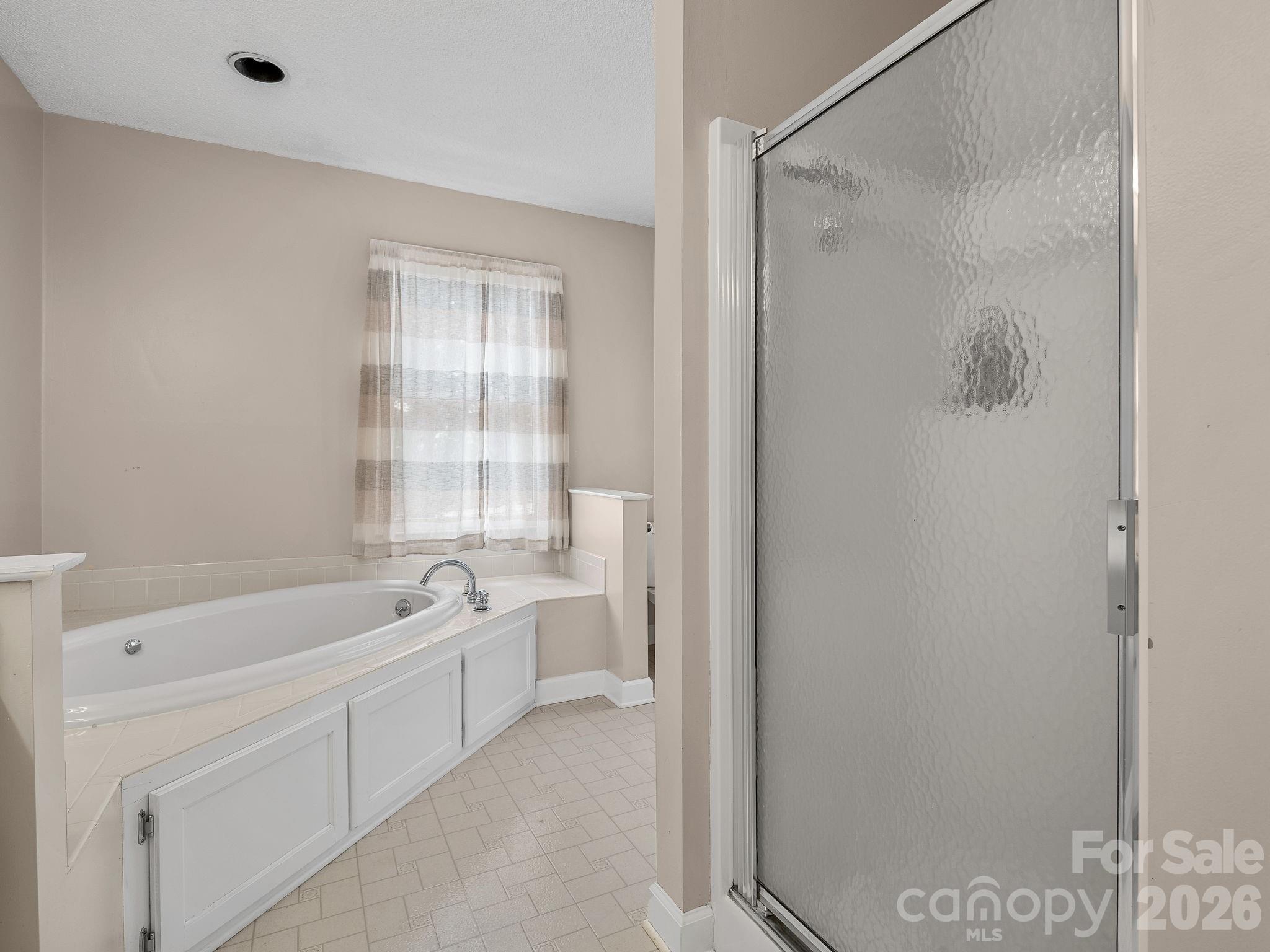 1570 Roddy Road Property Photo 16