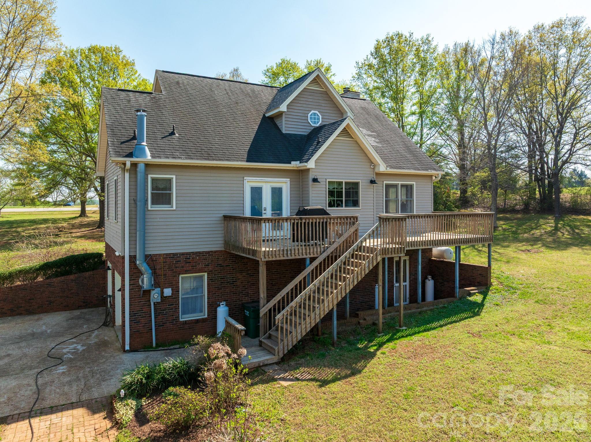 1570 Roddy Road Property Photo 26