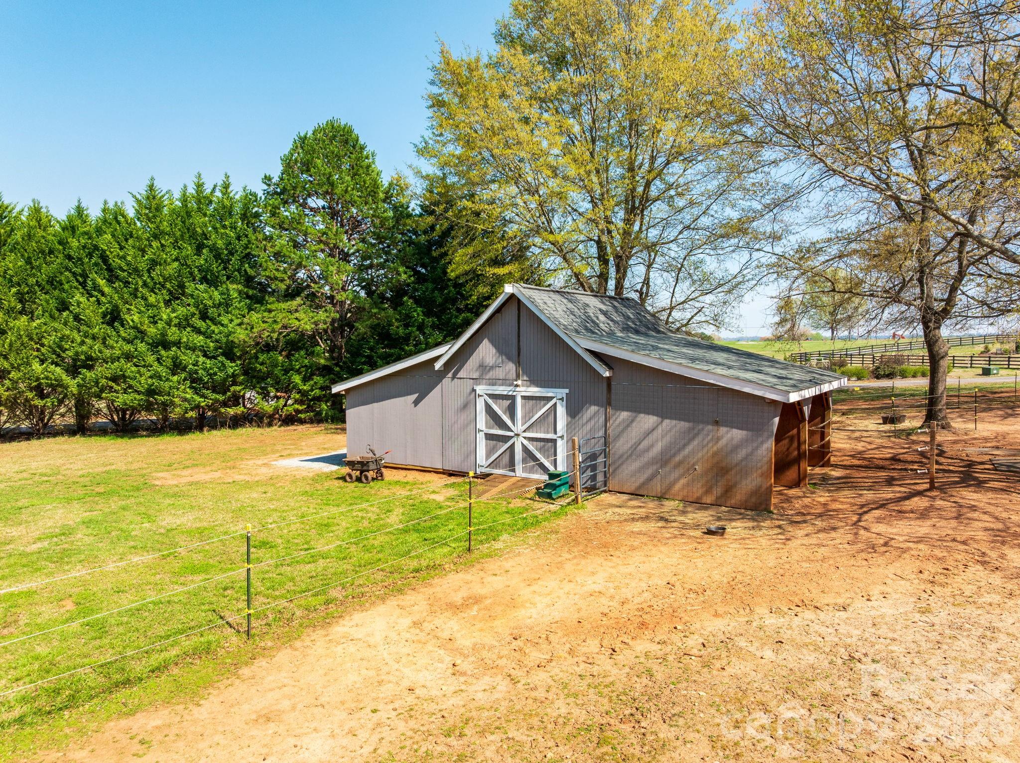 1570 Roddy Road Property Photo 29