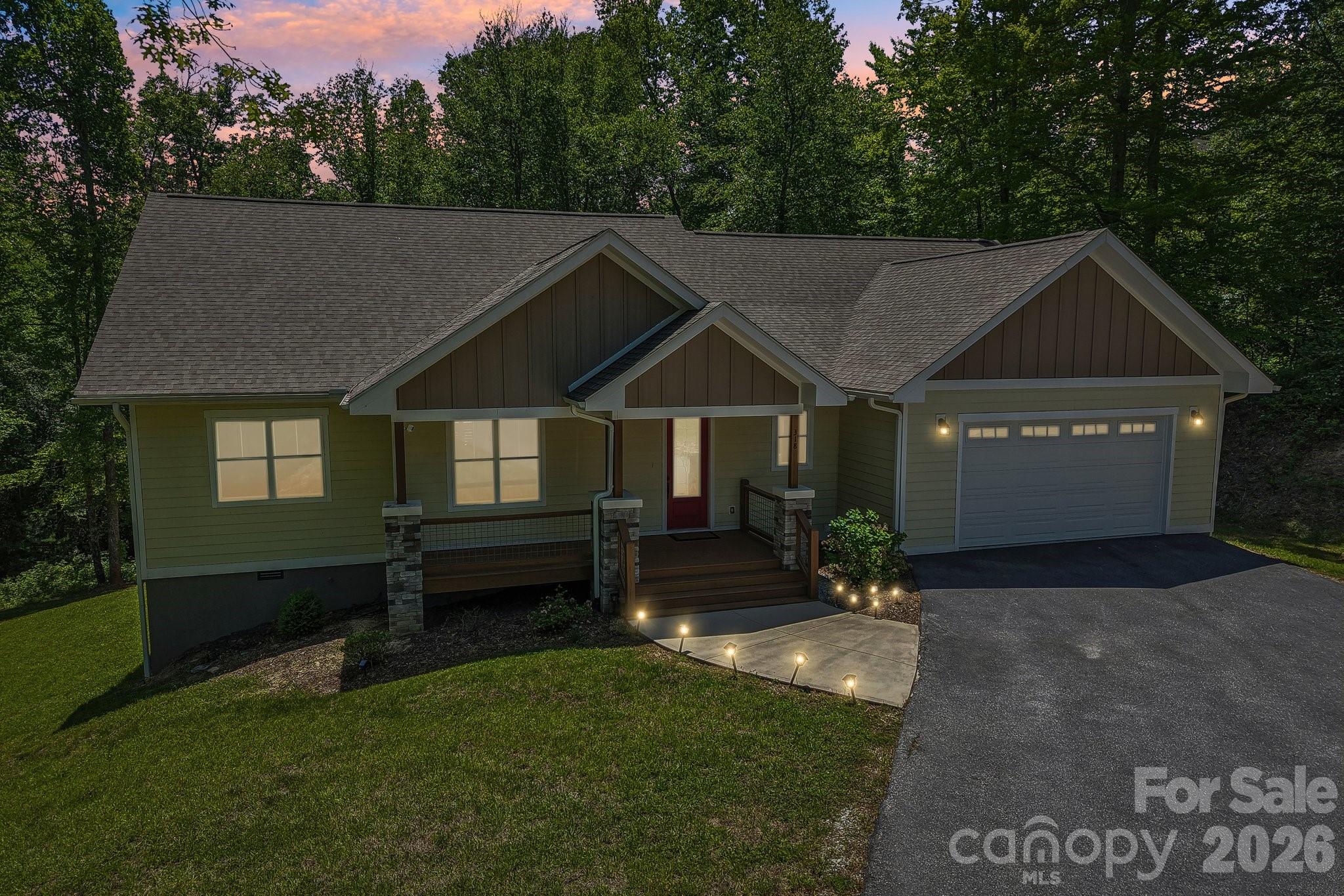 318 Cider Hill Lane Property Photo 2