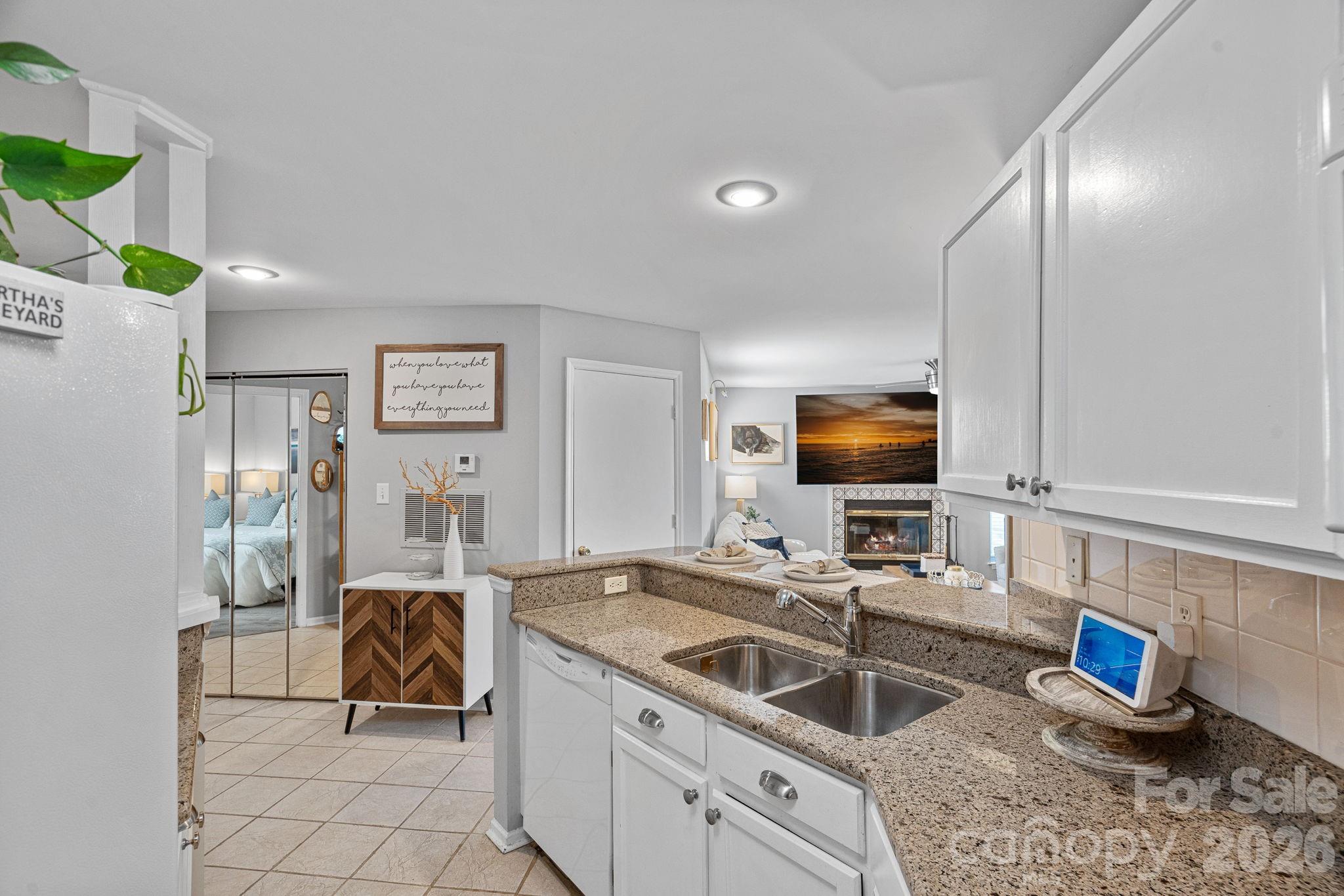 18845 Vineyard Point Lane Property Photo 14