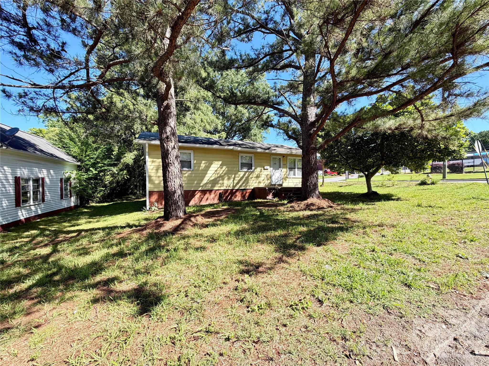 112 Academy Avenue Property Photo 5