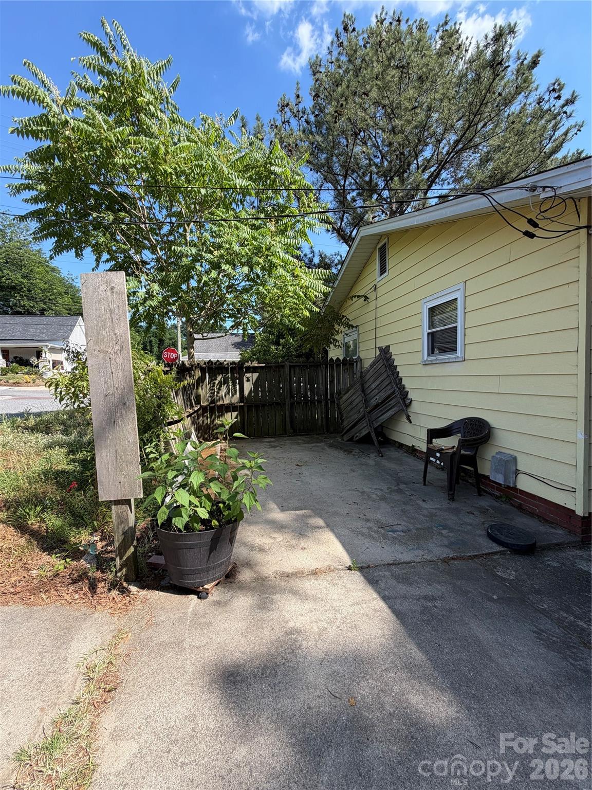 112 Academy Avenue Property Photo 25