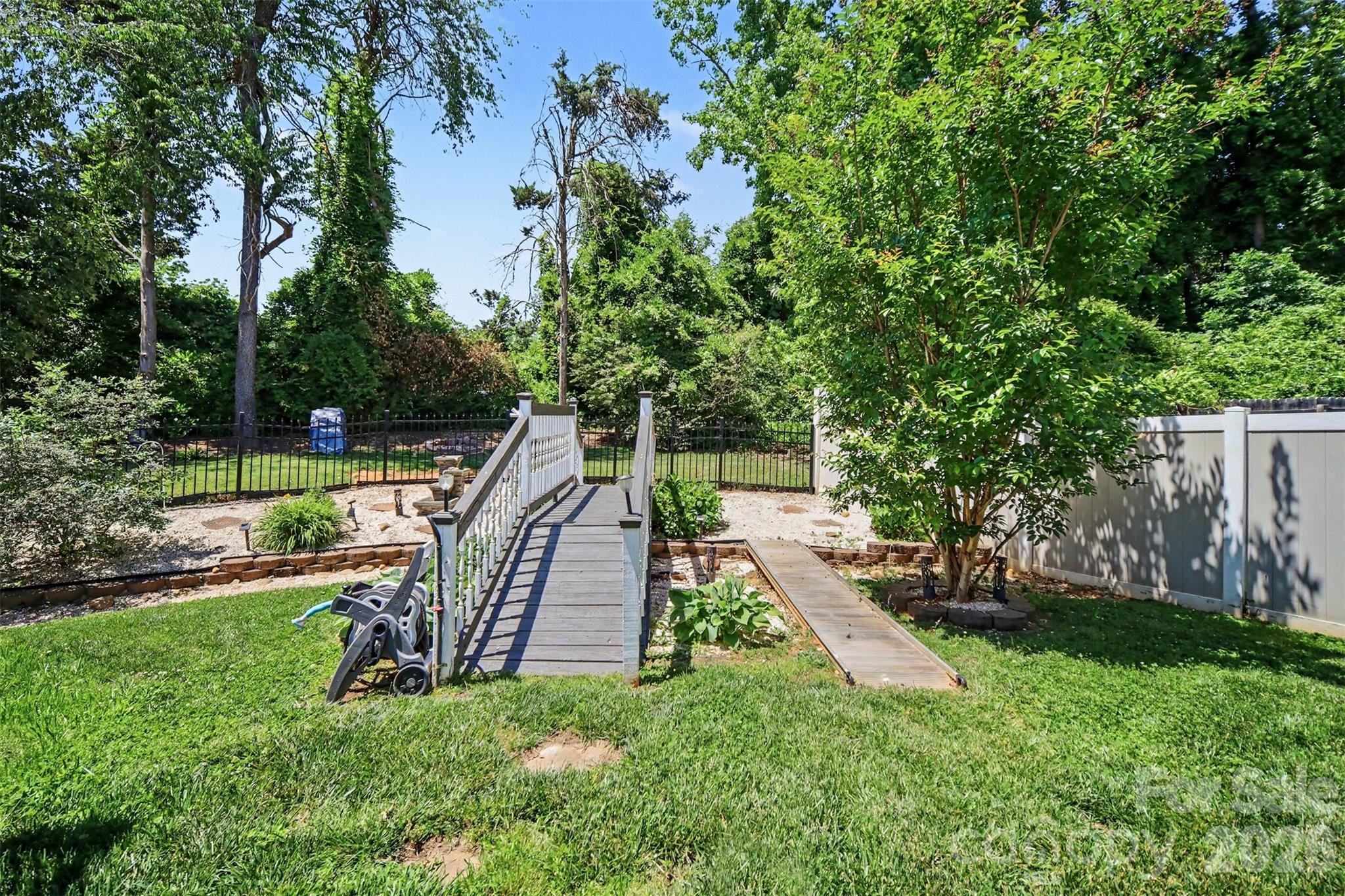 112 Elysian Estate Court Property Photo 16