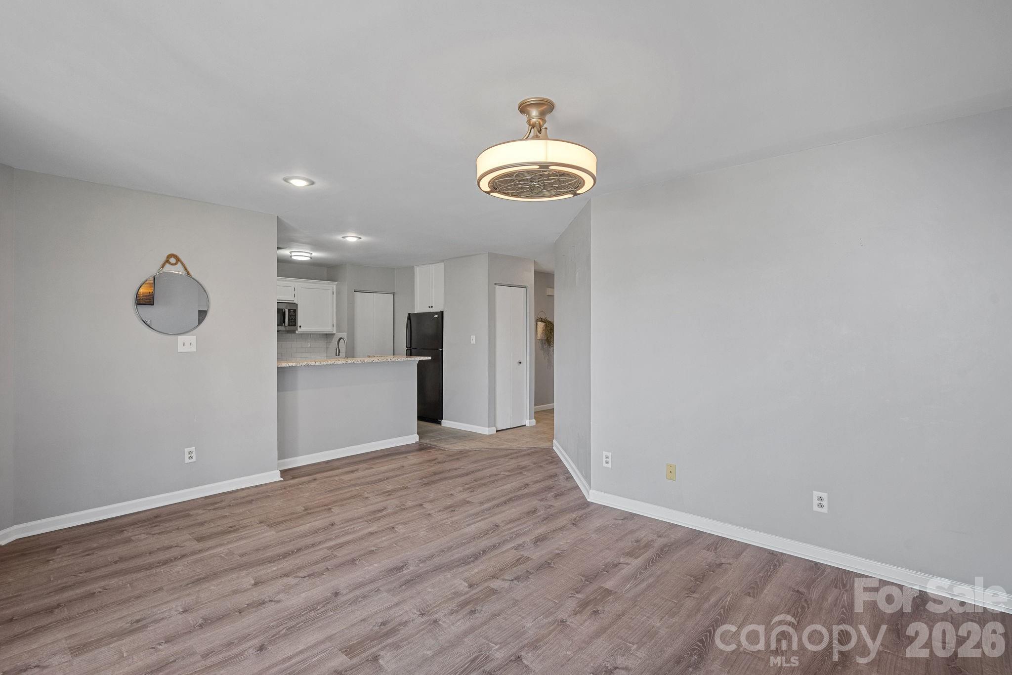 18861 Vineyard Point Lane Property Photo 12
