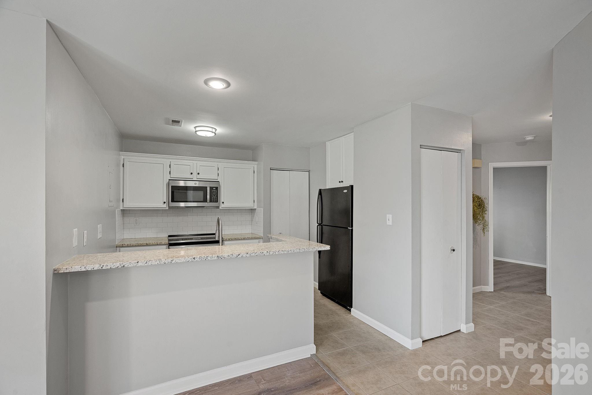 18861 Vineyard Point Lane Property Photo 13