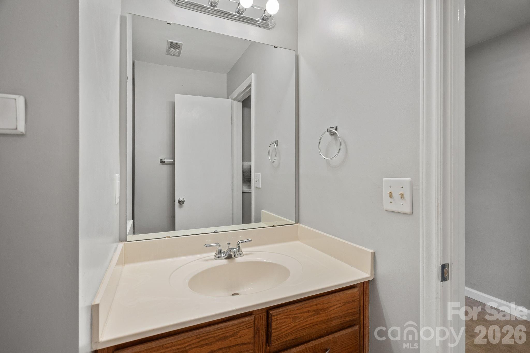 18861 Vineyard Point Lane Property Photo 24