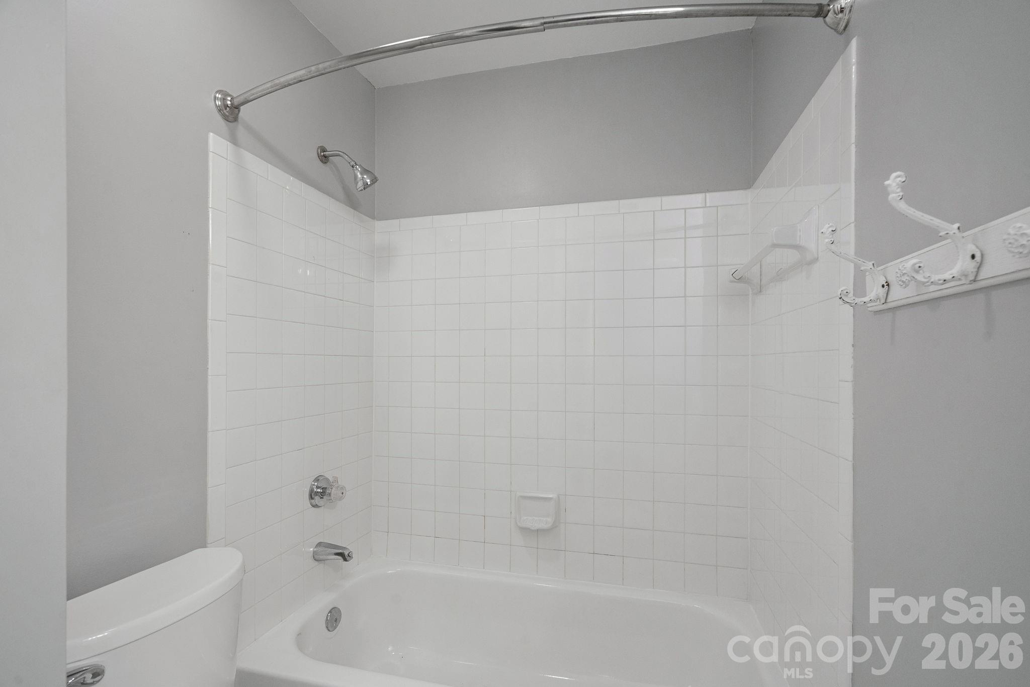 18861 Vineyard Point Lane Property Photo 25