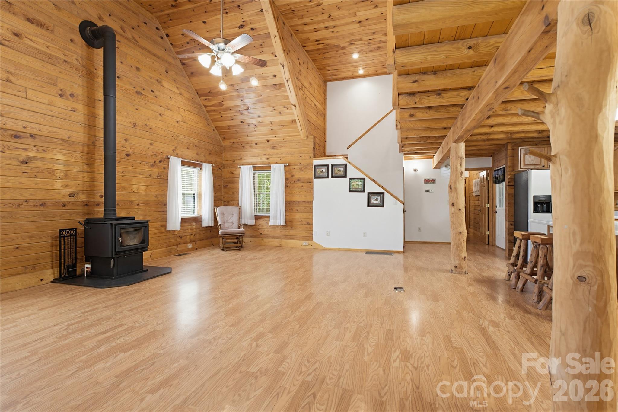451 Rustic Ridge Drive Property Photo 5