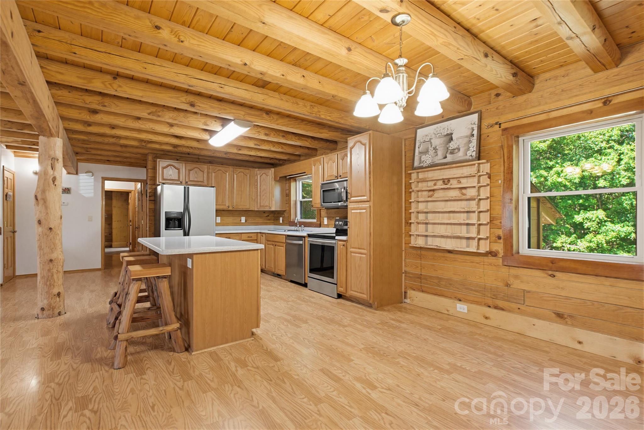 451 Rustic Ridge Drive Property Photo 9