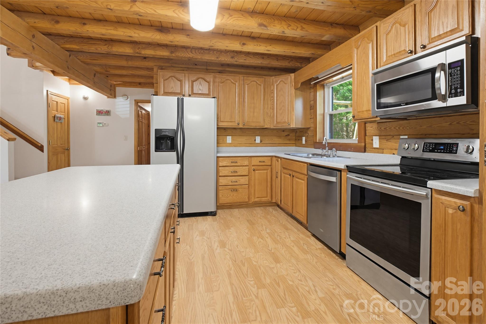 451 Rustic Ridge Drive Property Photo 11