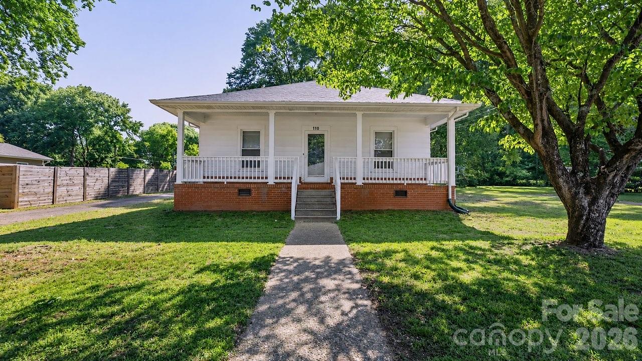 110 Globe Street Property Photo 1