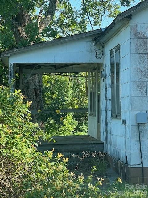 547 Indian Hill Road Property Photo 12