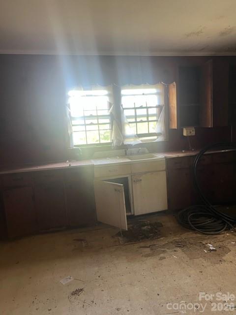 547 Indian Hill Road Property Photo 19
