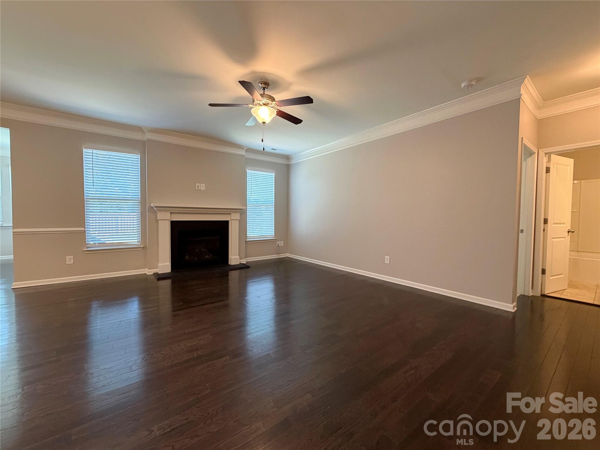 2218 Knocktree Drive Property Photo 8