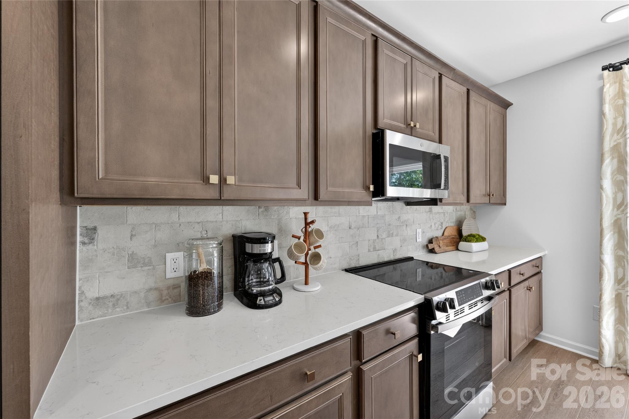 6338 Haller Street Property Photo 9