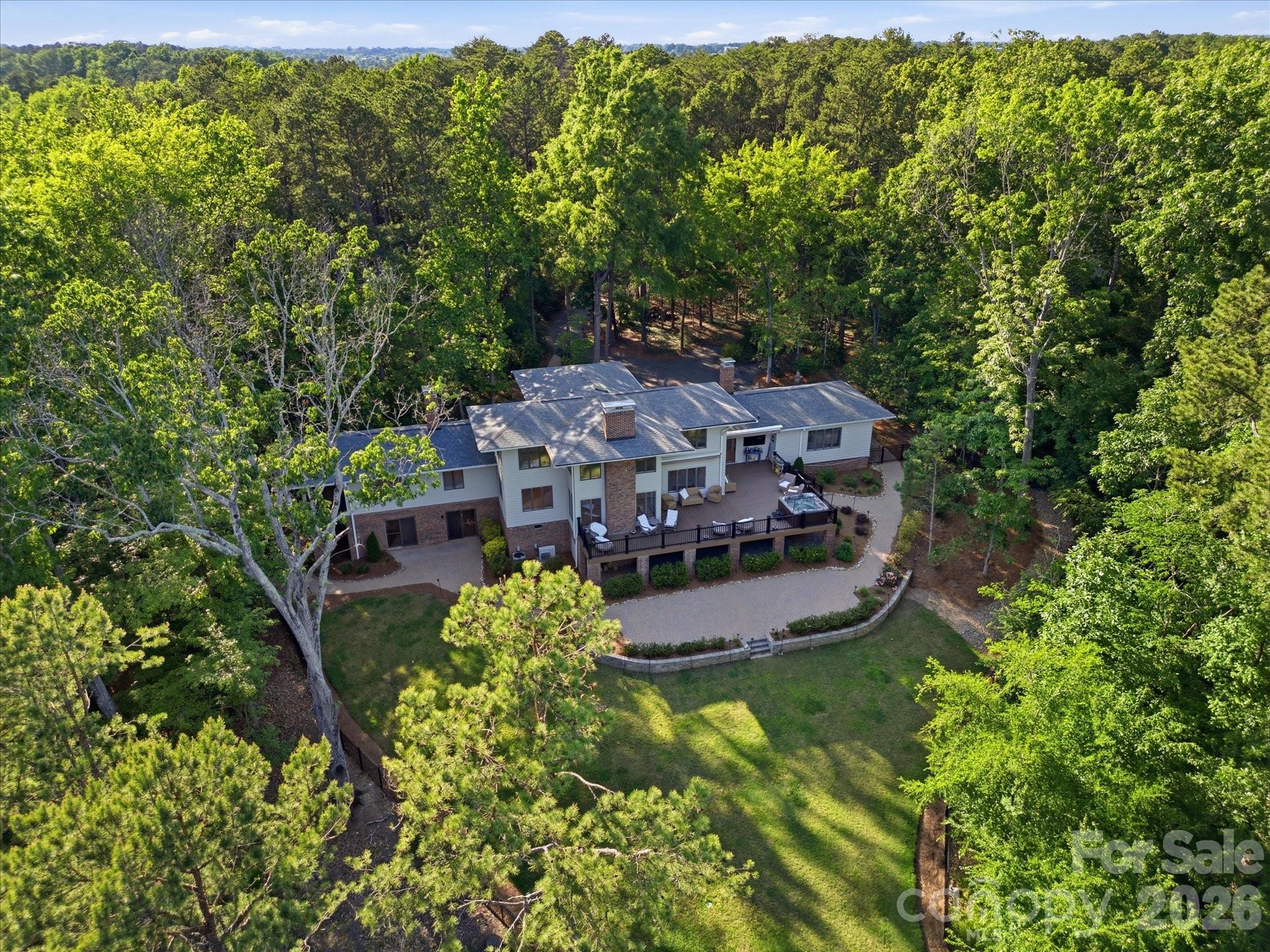 115 Forest Cliff Court Property Photo 4
