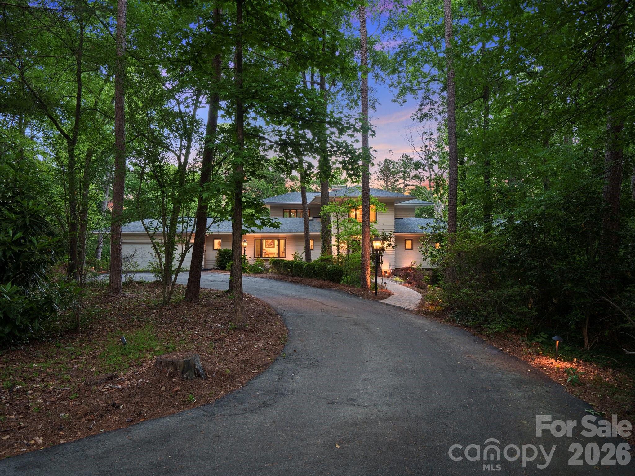 115 Forest Cliff Court Property Photo 6