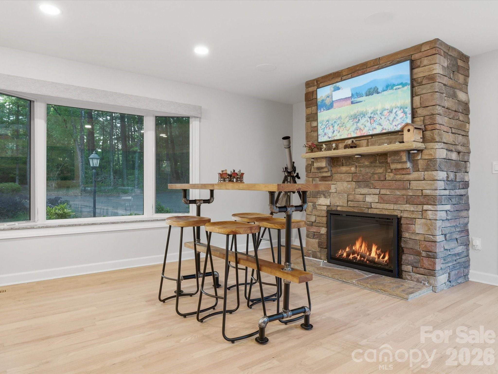 115 Forest Cliff Court Property Photo 20