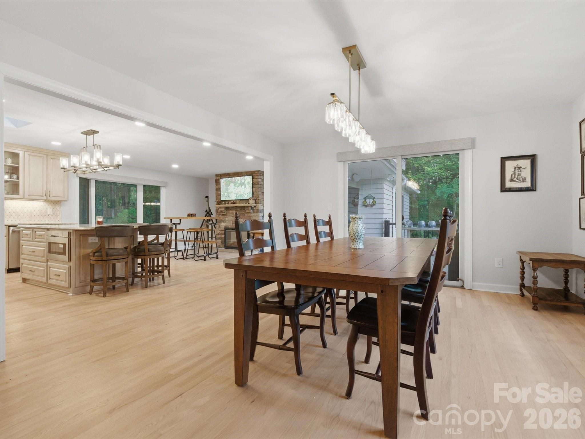 115 Forest Cliff Court Property Photo 21