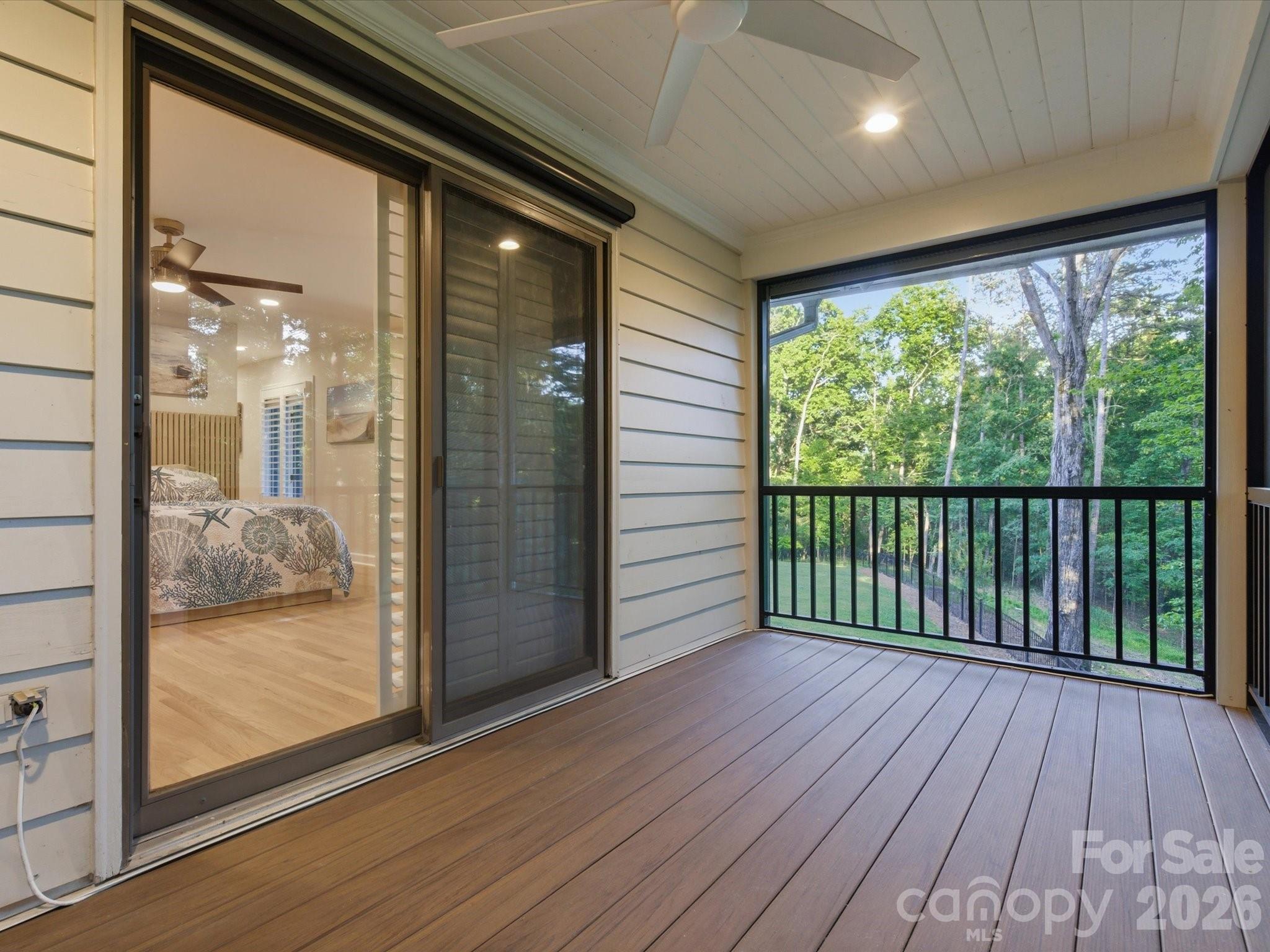 115 Forest Cliff Court Property Photo 28