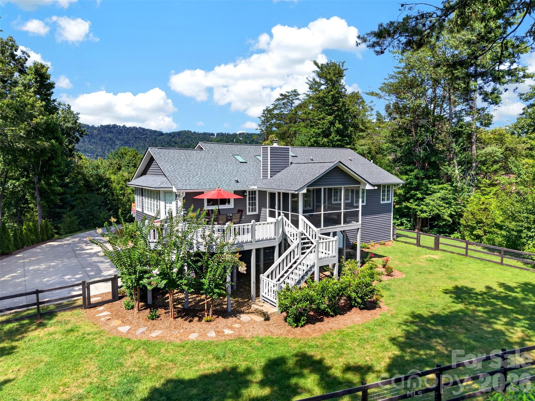 152 Skyview Circle Property Photo 4