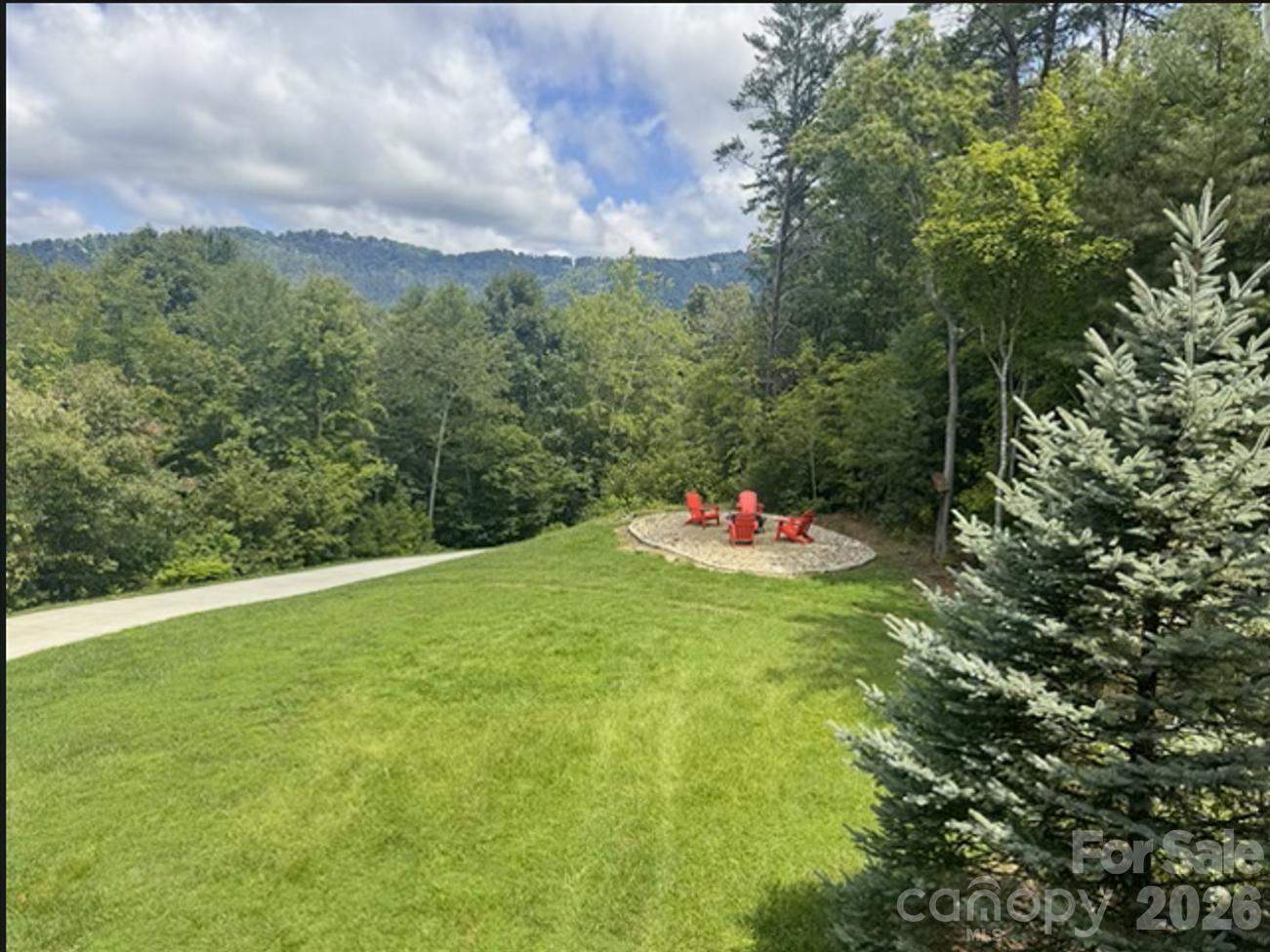 152 Skyview Circle Property Photo 9