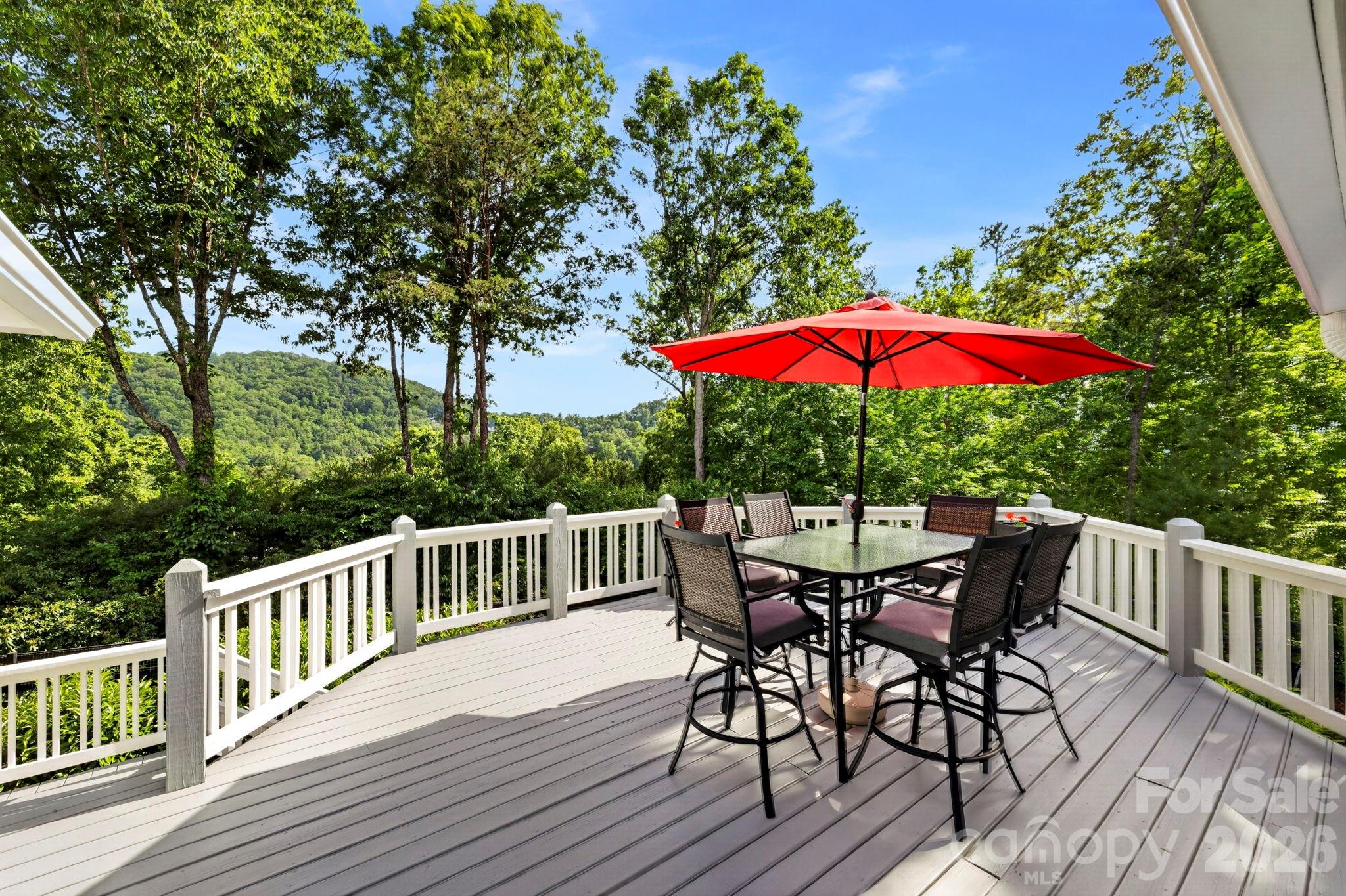 152 Skyview Circle Property Photo 10